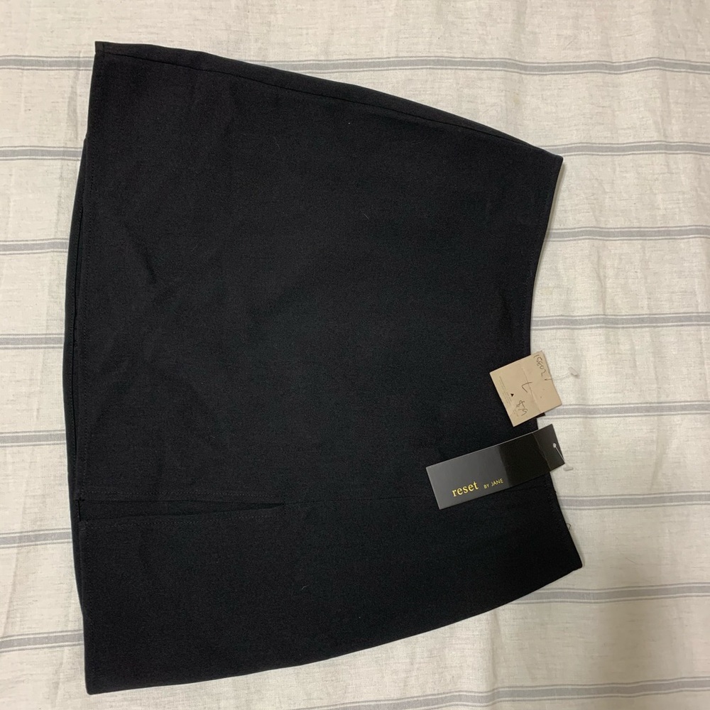 NWT Reset by Jane simple mini black skirt L